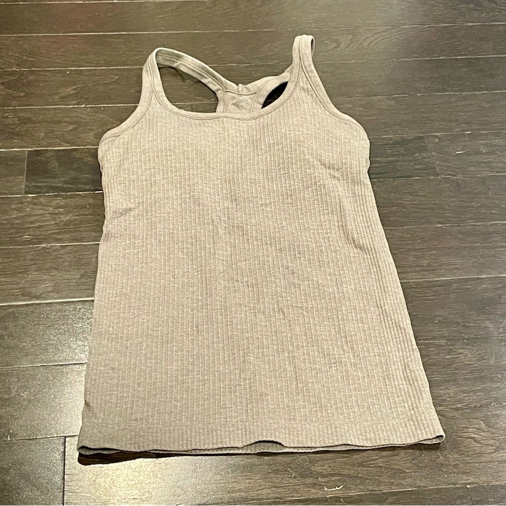 Lululemon tank top